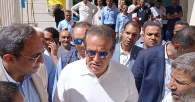 استجابة لمريض.. وزير الصحة لمدير "أورام قنا": "علشان خاطرى دخله استثناء".. فيديو وزير الصحة