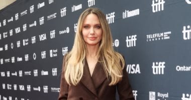 اخبار نيوز : 
                                            بسبب والدتها.. أنجلينا جولى تنهمر في البكاء داخل مهرجان تورينتو السينمائي
                                        