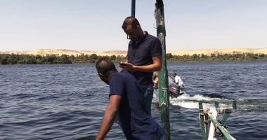 محافظ أسوان يتابع جهود تفتيت بقعة سولار بنهر النيل على مساحة 2500 متر