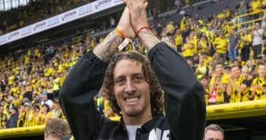 الذكاء الاصطناعي يضع ثنائي دورتموند وكريستال فى ورطة أمام الجماهير