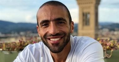 اخبار نيوز : 
                                            شيكو والموزع أحمد طارق يحيى ينعيان المطرب عمرو ستين
                                        
