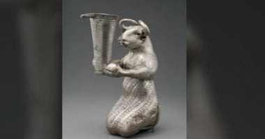 تمثال الثور الراكع عمره 5000 عام من بلاد ما بين النهرين.. ما قصته؟