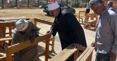 رئيس المنطقة الأزهرية بالوادى الجديد يتفقد استعدادات العام الدراسي بالخارجة