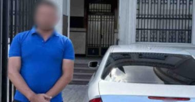 ضبط سيارة بدون لوحات ومزودة بزجاج حاجب للرؤية فى الإسكندرية المتهم