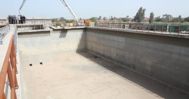 مشروع صرف صحى بسنهوا فى الشرقية ينهى معاناة 4 قرى.. المحافظ: مشروعات الصرف أولوية لتحسين جودة الحياة.. المشروع يحل أزمة قرى سنهوا وميت سهيل وكفر أبو ذقن.. ويؤكد: الدولة تولى ملف الصرف الصحى اهتماما كبيرا.. صور