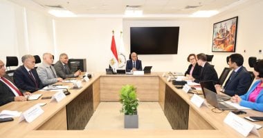 وزير الرى: تحسين أداء المحطات لخفض استهلاك الكهرباء وتقليل انبعاثات الكربون