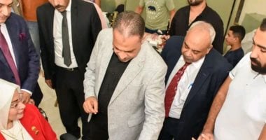 محافظ الشرقية يسلم 20 كرسيا متحركا و100 طرف صناعي للمستحقين من ذوى الهمم