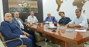 اخبار نيوز : 
                                            هاني قداح: صناعة الملابس الجاهزة ركيزة للتنمية وفرص التصدير واعدة
                                        