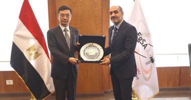 رئيس وكالة الفضاء يستقبل وفدا دبلوماسيا من البعثة الصينية لدى الاتحاد الأفريقى