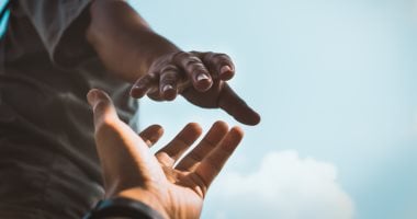 الشيخ رمضان عبدالمعز: مكارم الأخلاق سبيل الأبرار إلى نعيم الله