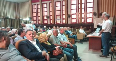 مدير تعليم القليوبية يجتمع بمديرى المدارس الثانوى لبحث استعدادات العام الجديد