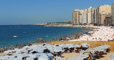 الجمعة قبل الأخيرة من بدء العام الدراسى.. استمرار الإقبال على شواطئ الإسكندرية والشواطئ الشرقية تسجل إشغال 75% والغربية 40%.. وهدوء حالة البحر فى معظم الشواطئ ومازال شاطئ "أبو تلات" يرفع الراية الحمراء.. صور