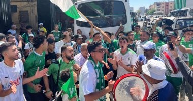 جماهير النادى المصرى تؤازر فريقهم أمام الزمالك قبل السفر لبرج العرب.. فيديو
