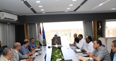 محافظ أسوان: إقبال 91% من طلاب الثانوية العامة على نظام البكالوريا