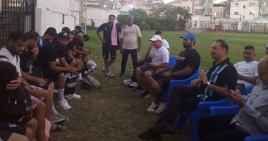 اخبار نيوز : 
                                            32 ألف جنيه مكافأة للاعبى نادى دمياط بعد الفوز بثلاثية على 