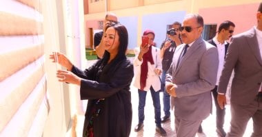 وزيرة التضامن ومحافظ الشرقية يفتتحان منطقة رياض الأطفال بالعاشر من رمضان
