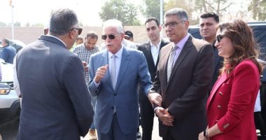 مستشار رئيس الجمهورية ومحافظ الجيزة يتابعان أعمال تطوير محيط المتحف الكبير