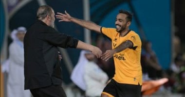 نبيل معلول: كهربا تحدى الإصابة وأصر على المشاركة بمباراة القادسية والنصر كهربا ونبيل معلول مدرب القادسية