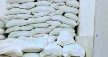 محافظ سوهاج: عجز 25 طن من السكر بفرع طهطا للجملة بقيمة 2 مليون جنيه