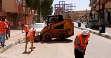 رئاسة مركز الخارجة: تنفيذ فعاليات مبادرة "اتقوا النار ولو بشق تمرة" بقرى جناح