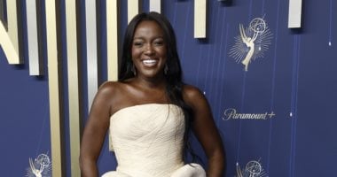بدء توافد النجوم على حفل توزيع Emmy Awards فى دورته الـ77