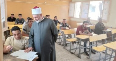 رئيس "أزهر سوهاج" يتفقد اختبارات القبول لمرحلة القراءات تمهيدا للعام الجديد