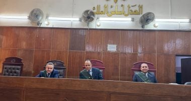 السجن المؤبد لعاطلين بتهمة سرقة شخص بالإكراه فى جرجا بسوهاج هيئة المحكمة