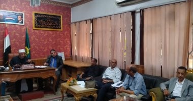 رئيس أزهر القليوبية يعقد اجتماعا مع مديرى الإدارات استعدادا للعام الجديد