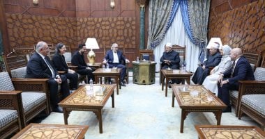 شيخ الأزهر لوفد الشركة المتحدة: مستعدون لإعداد برامج تسهم فى ربط الشباب بالقرآن