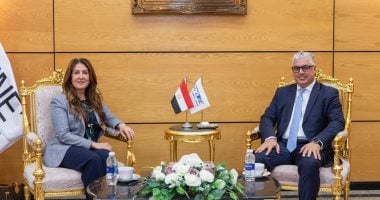 اخبار نيوز : 
                                            رئيس اقتصادية قناة السويس يستقبل سفيرة أمريكا ووفد من كبريات الشركات
                                        