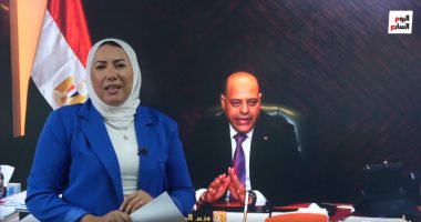 هبه الشافعى وجانب من تغطية قرارات وزير العمل محمد جبران 