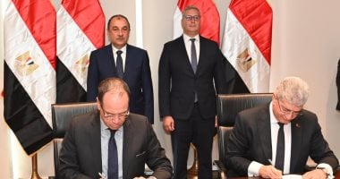 اخبار نيوز : 
                                            وزيرا قطاع الأعمال والبترول يشهدان توقيع عقد لإعادة تأهيل وتشغيل فندق جيت بيتش
                                        