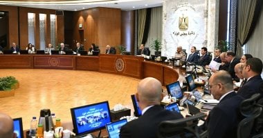 رئيس الوزراء يترأس اجتماع الحكومة الأسبوعى.. مدبولى: موقف مصر حيال الأوضاع فى المنطقة عبرت عنه كلمة الرئيس بقمة الدوحة.. ويؤكد: الحكومة ماضية فى نهج الإصلاح الاقتصادى لدفع نمو الاقتصاد الوطنى