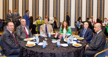 محافظ الإسكندرية والسفيرة الأمريكية يبحثان سبل التعاون فى قطاع النقل البحرى