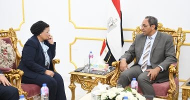 محافظ قنا يستقبل نائب وزير الصحة لمتابعة الخطة العاجلة للسكان والتنمية
