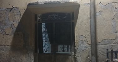 معاينة مكان التنقيب عن الآثار داخل مكتب صحة دشنا فى قنا