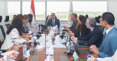 وزير الاستثمار يبحث مع البنك الأوروبي سبل تعزيز التجارة الخارجية