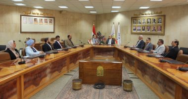 تجديد مذكرة تفاهم بين الجامعة المصرية للتعلم الإلكتروني الأهلية وجامعة أسيوط 