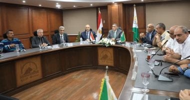 محافظ الجيزة: حريصون على تقديم التسهيلات اللازمة للجادين فى تقنين أوضاعهم
