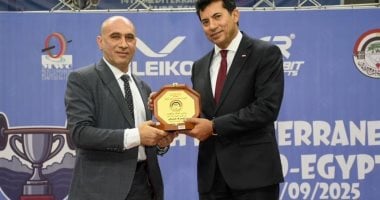 نيوز برو : 
                                            وزير الرياضة يشهد افتتاح كأس دول حوض البحر المتوسط للأثقال
                                        