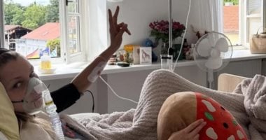اخبار نيوز : 
                                            أنا آسفة عشان بغيب.. بيلا حديد تنشر صورا لها داخل مستشفى على إنستجرام
                                        