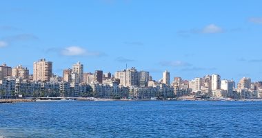 طقس الإسكندرية معتدل نهارا مع انخفاض تدريجي في درجات الحرارة ليلا.. فيديو
