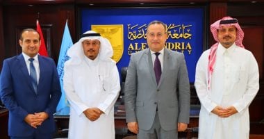 رئيس جامعة الإسكندرية يستقبل قنصل السعودية لبحث التعاون الأكاديمى والثقافى
