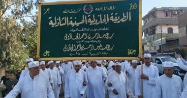 بالجلباب الأبيض.. احتفالية للطرق الجازولية بالمولد النبوى فى طنطا.. صور