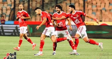 الأهلى يتقدم على سيراميكا 1-0 فى الشوط الأول