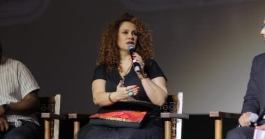 اخبار نيوز : 
                                            لينا شماميان بمهرجان ميدفيست: الإنسان ممكن ينتهى أخلاقيا بلحظة تهديد حياته
                                        