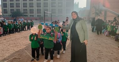 عودة الدراسة.. أول طابور للطلاب بمدارس الغربية "فيديو"