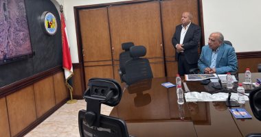 وزير الكهرباء يتفقد غرفة عمليات المراقبة ومتابعة العمل وخدمات عملاء الشيخ زايد