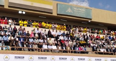رئيس جامعة بنها للطلاب فى أول يوم دراسى: أنتم الأمل والمستقبل لوطننا العزيز