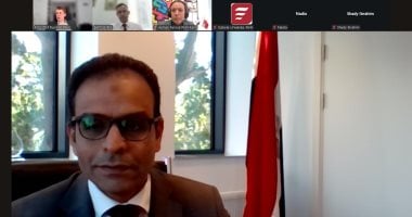 اخبار نيوز : 
                                            التمثيل التجارى يروج لفرص الاستثمار بقطاع الصناعات المغذية للسيارات
                                        